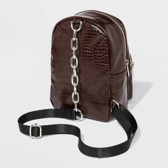 Mini sling backpack - Picture 4 of 5